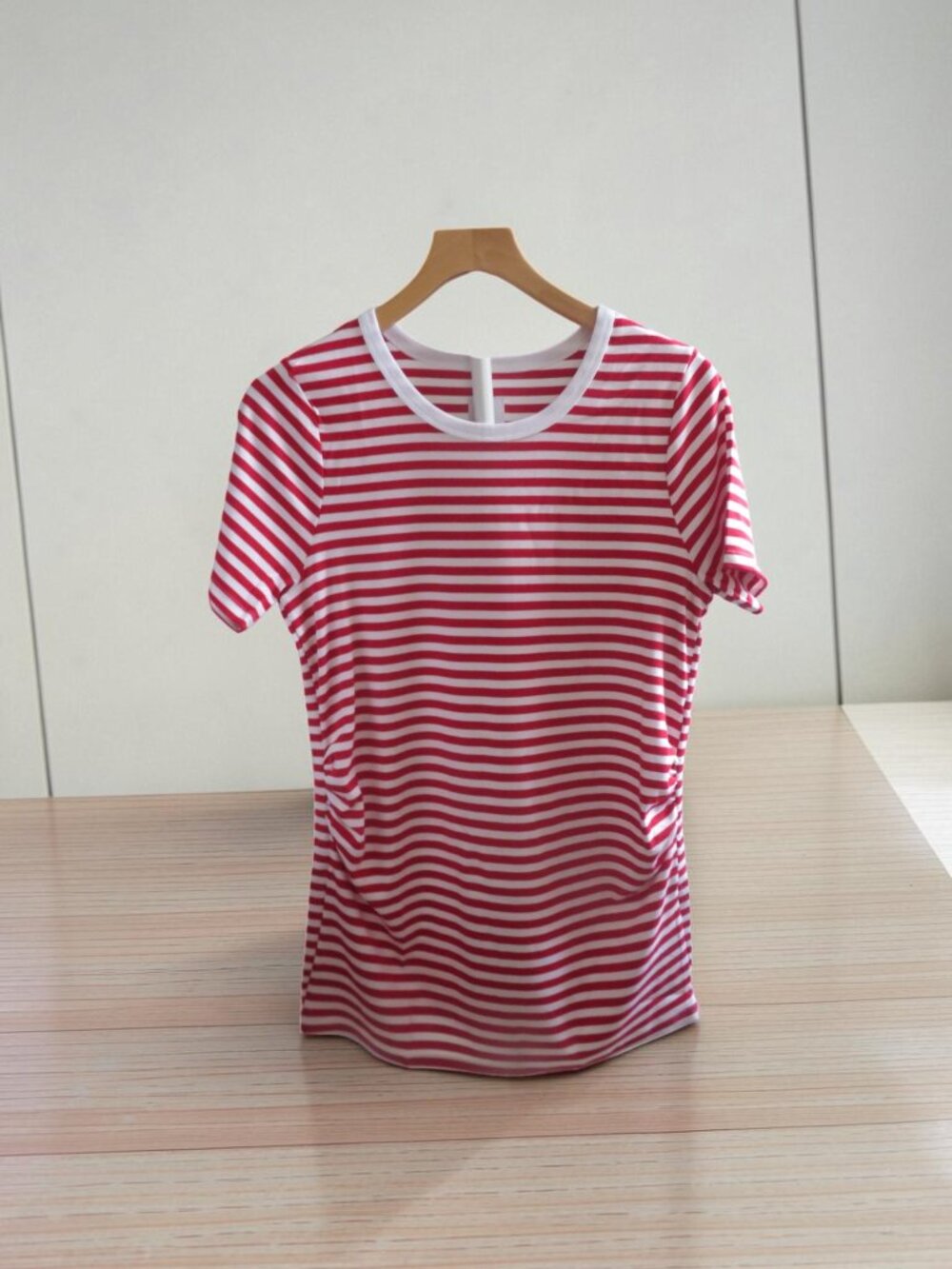 GAP - Maternity Modern Crewneck T-Shirt, Size Large, Red/White Stripes, NWOT - Picture 3 of 9